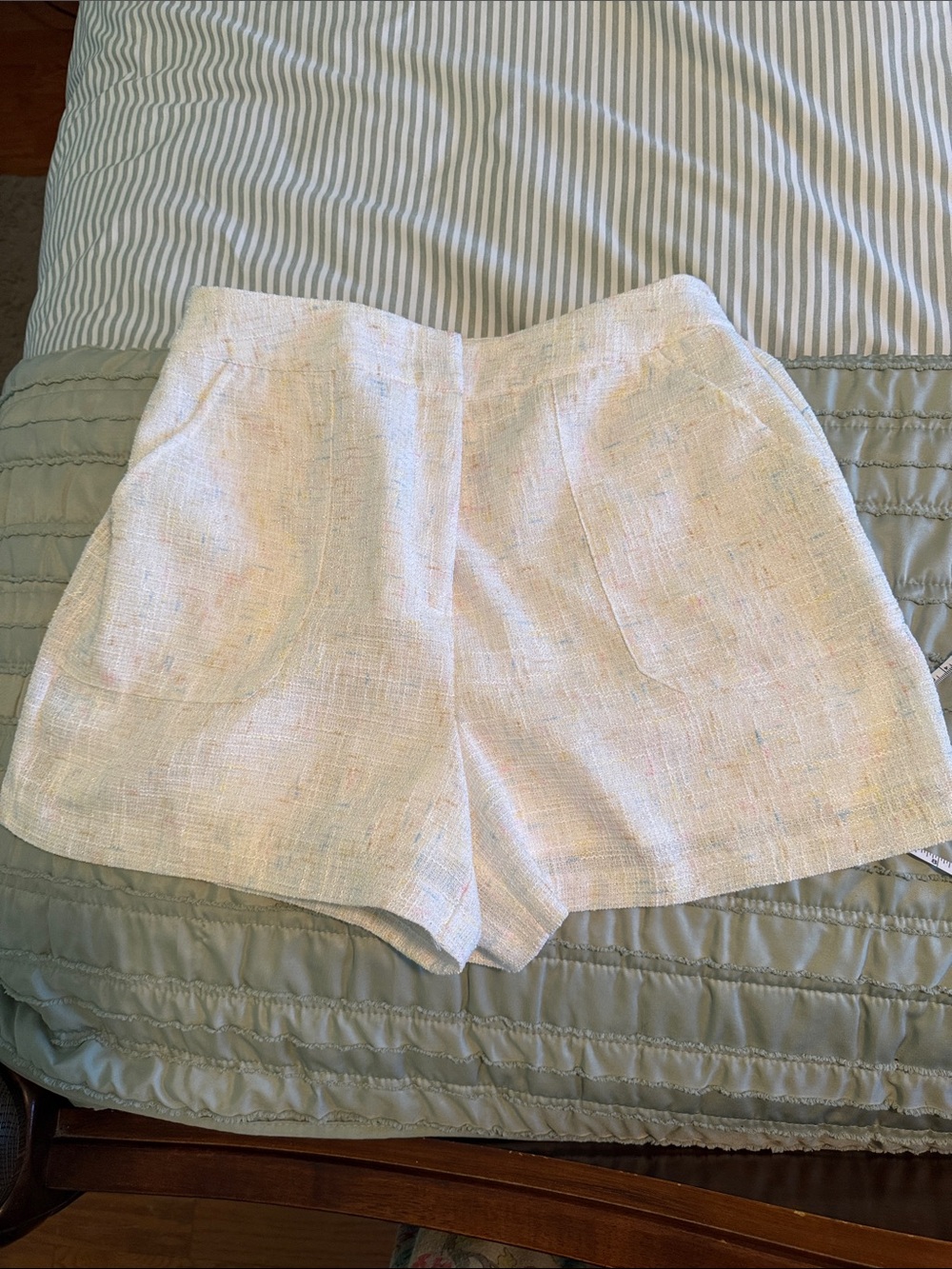 Versona Lined White Tweed  Shorts with Pastel Speckles